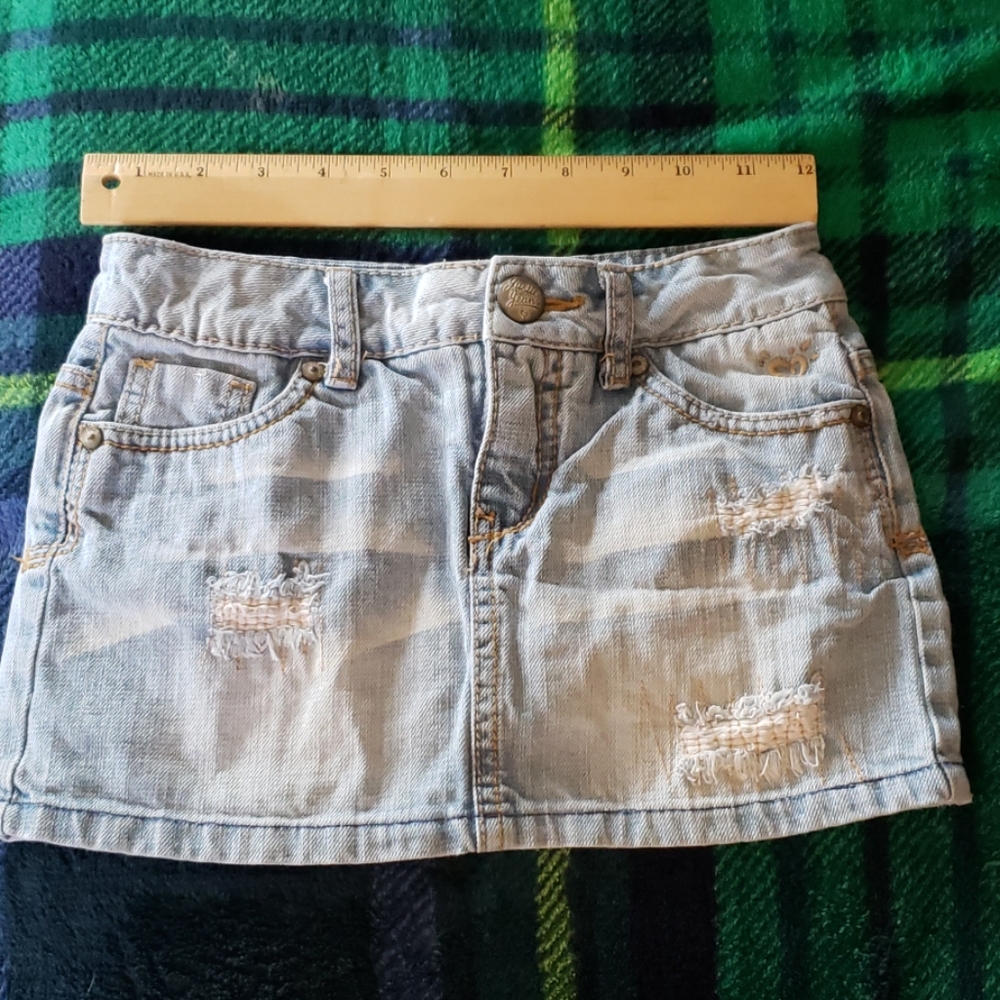 Girl's Sz 8R Premium Denim Distressed Skort